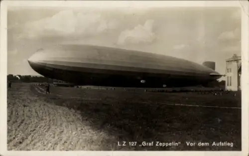 Foto Ak LZ 127 Graf Zeppelin, vor dem Aufstieg