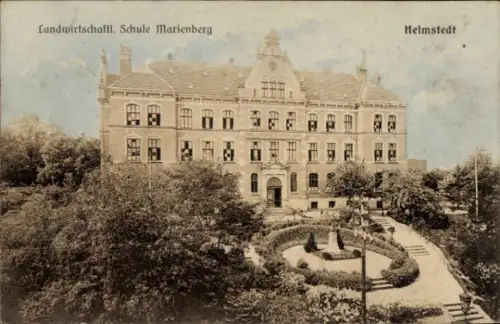 Ak Helmstedt in Niedersachsen, Landwirtschaftliche Schule Marienberg,  Gartenanlage,  