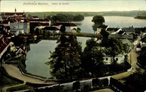 Ak Jindřichův Hradec Neuhaus Südböhmen,  Landschaftsaufnahme, Wasser, Bäume, Häuser