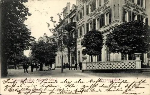 Ak Františkovy Lázně Franzensbad Region Karlsbad, Grand Hotel, Bäume, Menschen, Korrespondenzkart