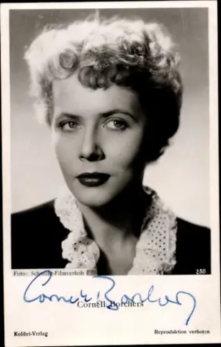 Ak Schauspielerin Cornell Borchers, Portrait