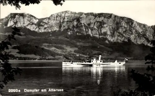 Ak Attersee, Salondampfer Unterach in Fahrt, Bergkamm