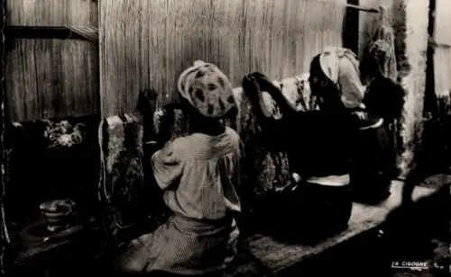 Ak Marokko, Teppichweberei