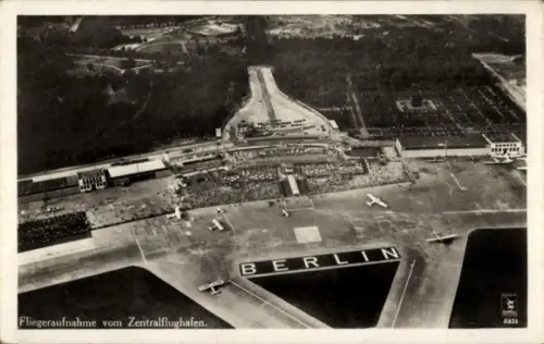 Ak Berlin Tempelhof, Zentralflughafen, Fliegeraufnahme, Klinke 9201, D-1083, Ju 52
