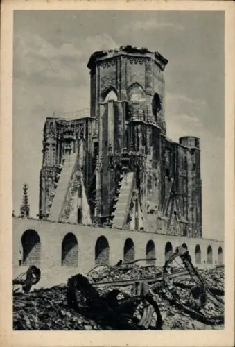 Ak Wien 1 Innere Stadt, Zerstörte Kathedrale, Stephansdom,  Ruinen,  Schäden, Kriegszeit