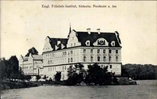 Ak Neuhaus am Inn Niederbayern, Engl. Fräulein-Institut, Südseite, Neuhaus a. Inn, Wasseransicht