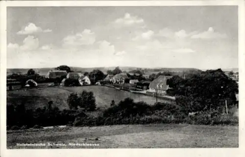 Ak Nieder-Kleveez Plön in Holstein, Gesamtansicht