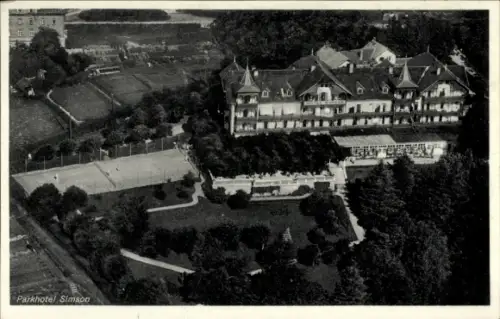 Ak Tutzing am Starnberger See Oberbayern, Parkhotel Simson,  Gartenanlage, Tennisplätze