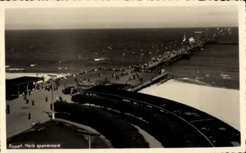 Ak Sopot Gdańsk Zoppot Danzig,  Molo spacerowe, Menschenmenge, Meer, Pier