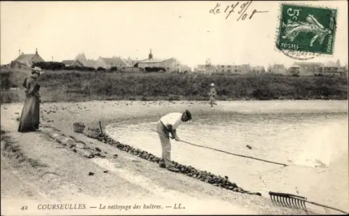 Ak Courseulles sur Mer Calvados, Le nettoyage des huitres