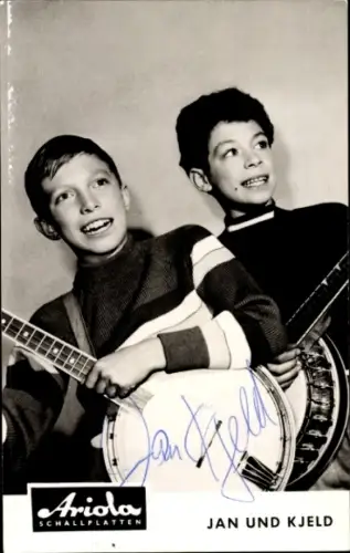 Autogrammkarte Jan und Kjeld, Portrait mit Banjo, Autogramm