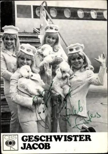 Autogrammkarte Sänger Quartett Jacob Sisters mit ihren Pudeln, Autogramm
