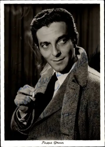 Ak Schauspieler Pinkas Braun, Portrait, Zigarette, Autogramm