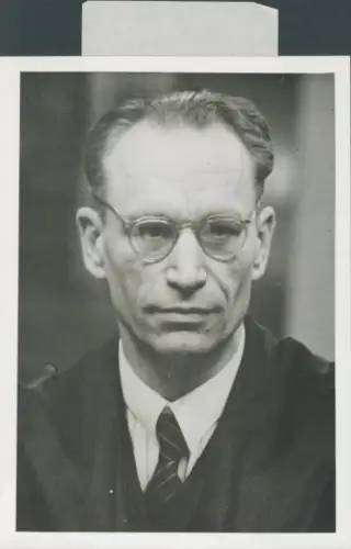 Foto Nürnberger Prozess, Dr. Kurt Kaufmann, Verteidiger Ernst Kaltenbrunner