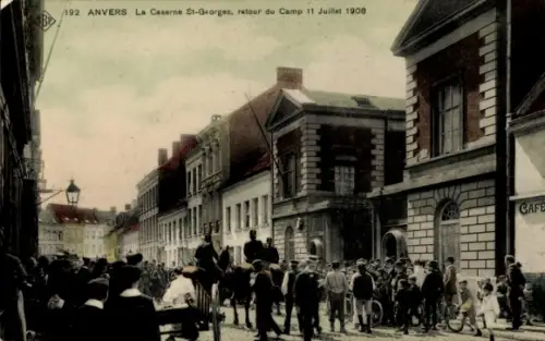 CPA Anvers, Flandres, La Caserne St-Georges, retour du Camp 11 Juillet 1908