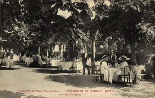 CPA Châtel Guyon Puy de Dôme, Splendid et Nouvel Hotel, Terrasse
