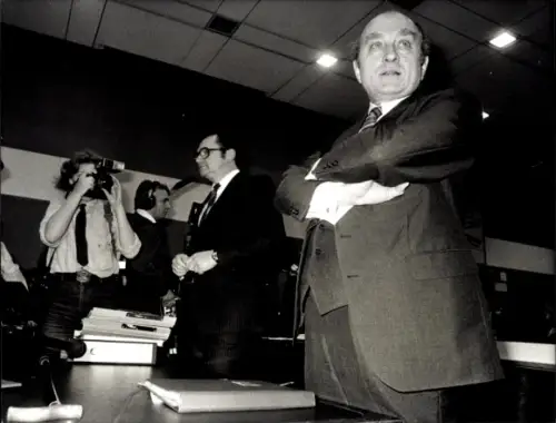 Foto Otto Graf Lambsdorff, FDP-Politiker und Bundeswirtschaftsminister, Flick-Untersuchungsausschuss