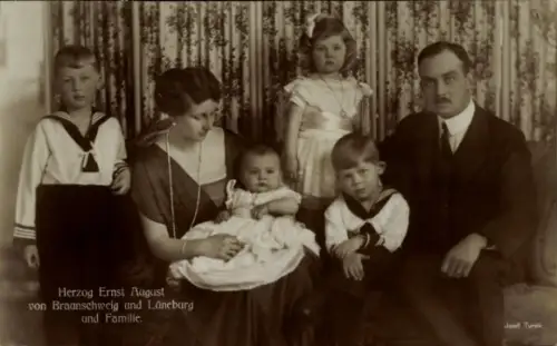 Ak Herzog Ernst August zu Braunschweig Lüneburg, Viktoria Luise, Kinder