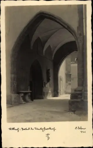 Foto Ak Villach in Kärnten, Portal der Stadtpfarrkirche