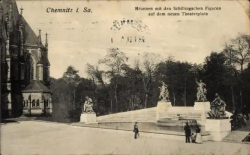 Ak Chemnitz in Sachsen, Brunnen mit den Schillingschen Figuren auf dem neuen Theaterplatz