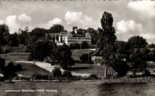 Ak Immenstaad am Bodensee, Schloss Hersberg,  Bodensee, Landschaft, Wasser