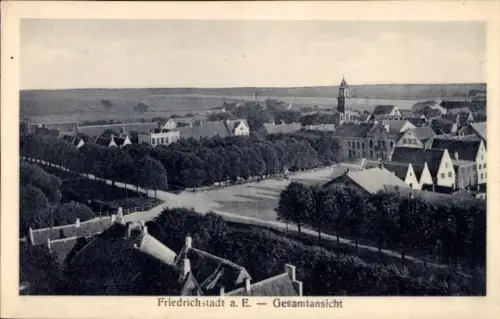Ak Friedrichstadt an der Eider Nordfriesland,  Gesamtansicht, Stadtansicht, Bäume, Gebäude