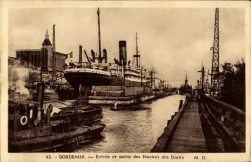 Ak Bordeaux Gironde, Schiff im Hafen, Docks, Wasserweg, Industriegebäude, Bordeaux