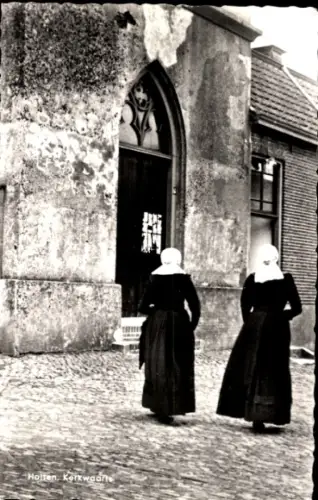 Ak Holten Overijssel Niederlande, Zwei Nonnen auf dem Weg zur Kirche
