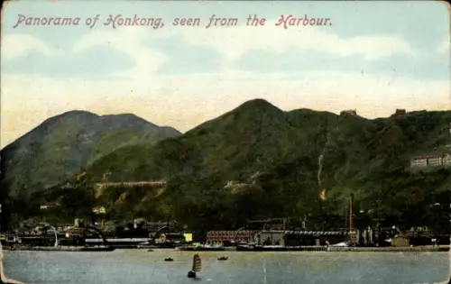 Ak Hongkong China, Panorama von  Hafenansicht, Berge im Hintergrund, Schiffe
