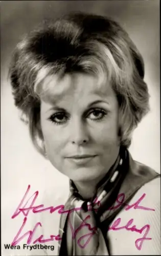 Ak Schauspielerin Wera Frydtberg, Portrait, Autogramm