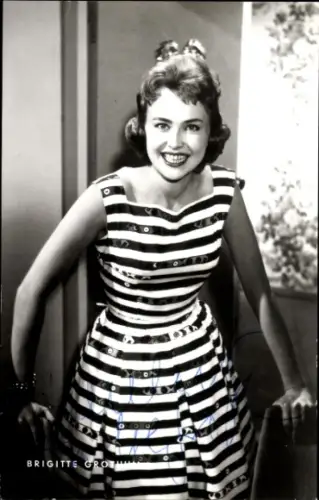 Ak Schauspielerin Brigitte Grothum, Portrait, Autogramm