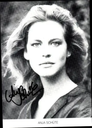 Autogrammkarte Schauspielerin Anja Schüte, Portrait, Autogramm