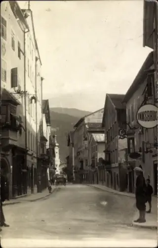 Foto Ak Innsbruck in Tirol, Straßenpartie