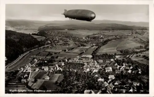 Ak Wutöschingen Breisgau, Luftaufnahme von  Zeppelin, Landschaft, Häuser