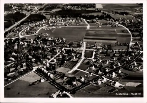 Ak Gräfelfing in Oberbayern, Luftaufnahme von  Wohngebiete, Felder, Straßen