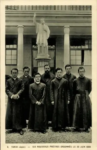 Ak Tokyo Tokio Japan, Sechs neue geweihte Priester, 1933