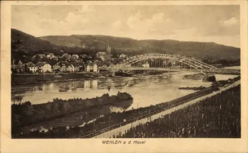 Ak Wehlen Bernkastel Kues an der Mosel, Brücke über die Mosel,  Häuser am Fluss, Landschaft