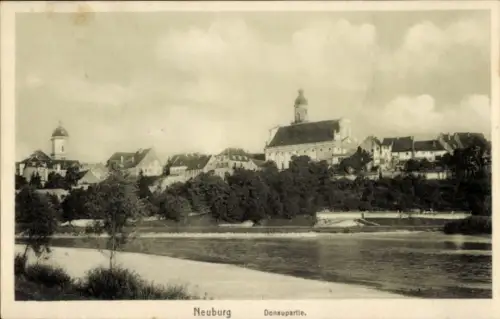 Ak Neuburg an der Donau Oberbayern,  Donaupartie, Flusslandschaft, Stadtansicht