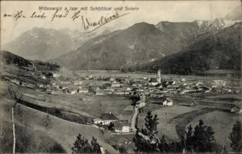 Ak Mittenwald in Oberbayern,  Isar, Schöttikar, Solern, Berge im Hintergrund