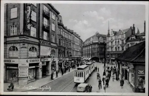 Ak Kiel in Schleswig Holstein, Blick auf den Dreiecksplatz, Straßenbahn