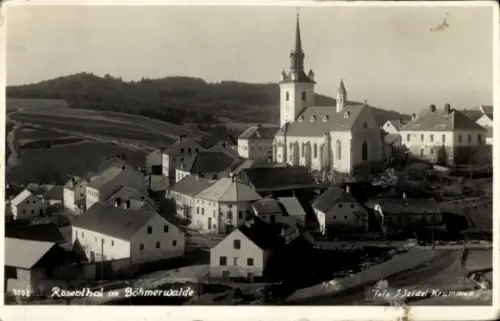 Ak Rosenthal Różanka Schlesien ,  Kirche, Häuser, ländliche Umgebung