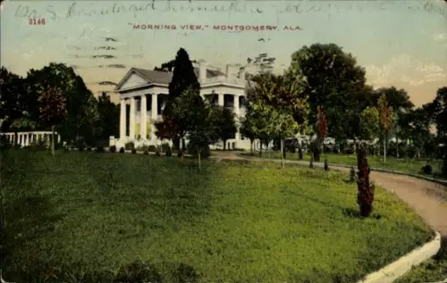 Ak Montgomery Alabama, Vorderansicht eines großen Hauses, Bäume, Rasenfläche, Weg