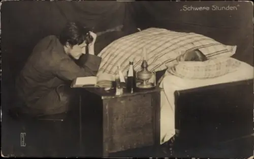 Ak Schwere Stunden, Mann am Bett einer kranken Frau, Medizinflaschen
