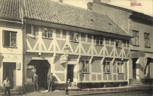 Ak Ystad Schweden, Strassenansicht mit Fachwerk