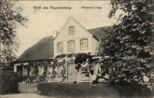 Ak Augustenborg Augustenburg Sønderborg Sönderborg Dänemark,  aus  Pensionat Lange, Haus mit Gart