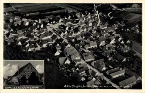 Ak Asselfingen Schwäbische Alb, Luftaufnahme von Asselfingen, Gasthaus z Krone, viele Dächer