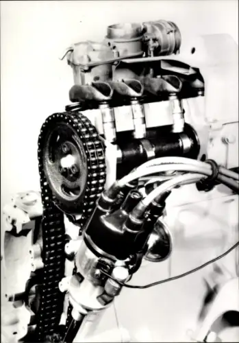 Ak Motor der Opel Rekord-Modelle mit obenliegender Nockenwelle