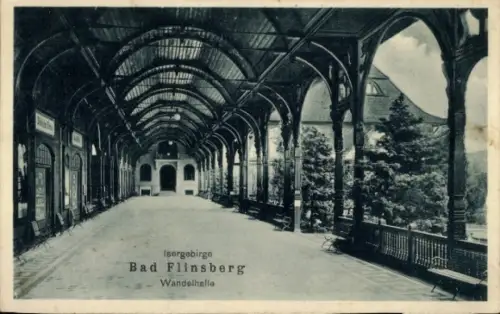 Ak Świeradów Zdrój Bad Flinsberg Isergebirge Schlesien, Wandelhalle