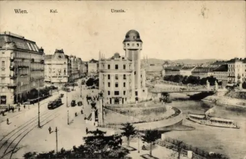 Ak Wien 1 Innere Stadt, Schwarz-Weiß-Bild von  Urania, Straßenansicht, Fluss, Boote