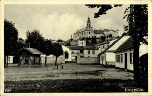 Ak Letovice Lettowitz Südmähren , Schwarz-Weiß-Bild, Stadtansicht, Gebäude, Bäume, Letovice